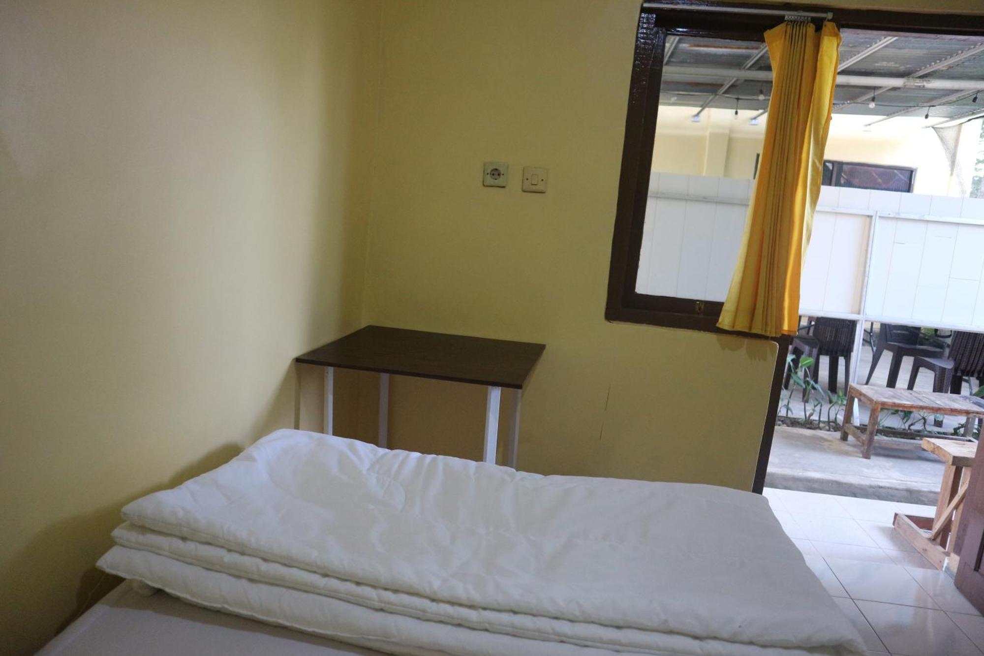 Tange Guest House Ruteng Eksteriør bilde