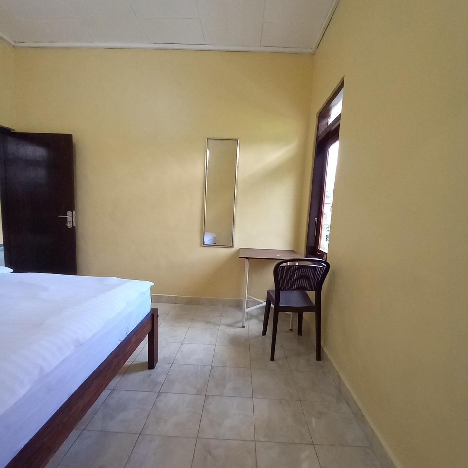 Tange Guest House Ruteng Rom bilde